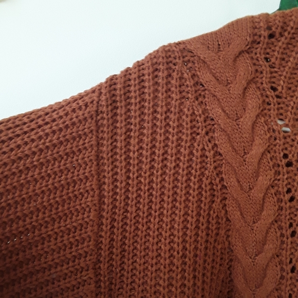 Rust High-Low Cable Knit Sweater - Picture 2 of 5